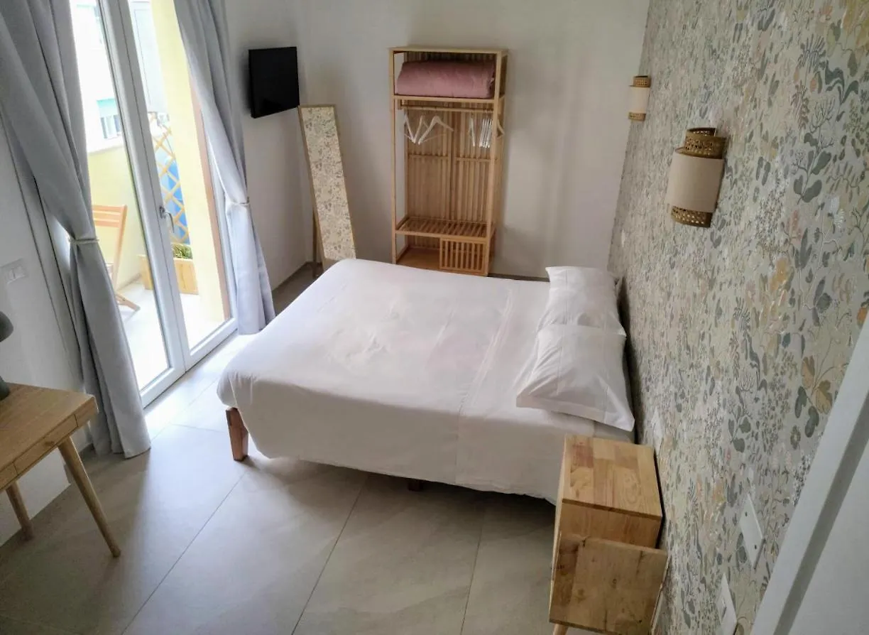 Hotel La Casa Di Vibi Cagliari Affittacamere