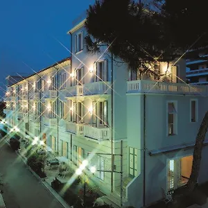 https://hotel-loris-valentini-family-village.emilia-romagnahotels.net